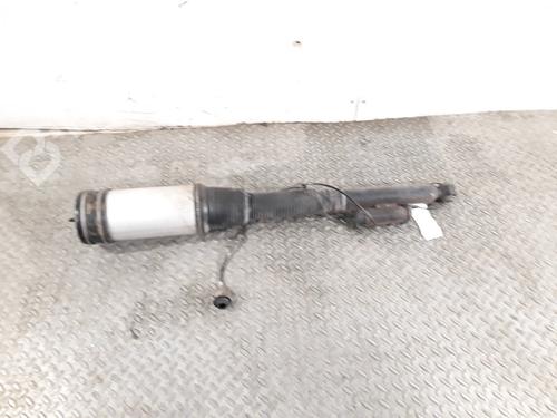 Used Right rear shock absorber Right rear shock absorber MERCEDES-BENZ S-CLASS (W220) S 320 CDI (220.026, 220.126) (197 hp) 9177641 9177641
