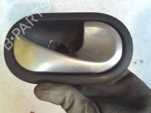 Used Front right interior door handle RENAULT MEGANE II (BM0/1_, CM0/1_) [2001-2012]  3221158