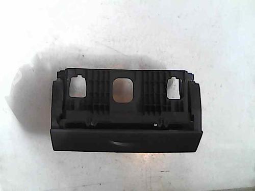 Mittelkonsole PEUGEOT 807 (EB_) 2.0 HDi (107 hp) 11683601