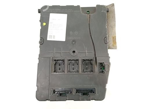 electronic-module-renault-megane-ii-saloon-lm01_-2003-38729645 main image