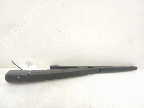 Used Rear windshield wiper arm TOYOTA COROLLA Verso (ZER_, ZZE12_, R1_) 2.0 D-4D (CUR10_, CUR10R) (116 hp) 4468550