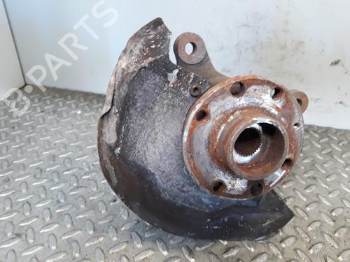 Used Left front steering knuckle DAEWOO NUBIRA Saloon (J100) [1997-2025]  3060974