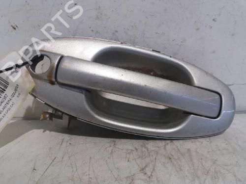 Used Front left exterior door handle HYUNDAI SANTA FÉ I (SM) 2.0 CRDi (113 hp) 4715598