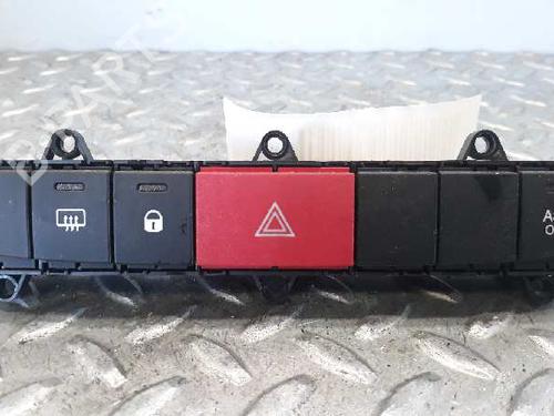 Used Warning switch PEUGEOT BOXER Van [2006-2025]  10277016