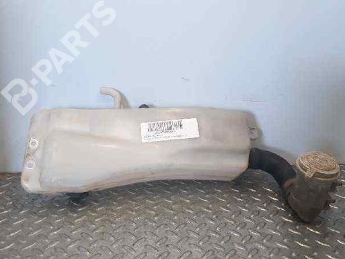 windscreen-washer-tank-mitsubishi-pajero-ii-v3_w-v2_w-v4_w-v5_w-28-td-v46w-v26w-1990-1991-1992-1993-1994-1995-1996-1997-1998-1999-2000-2001-7433484 main image