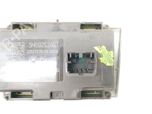 Warning switch VW GOLF VIII (CD1, DA1) 1.0 TSI | BP35904406I22 - Image 4