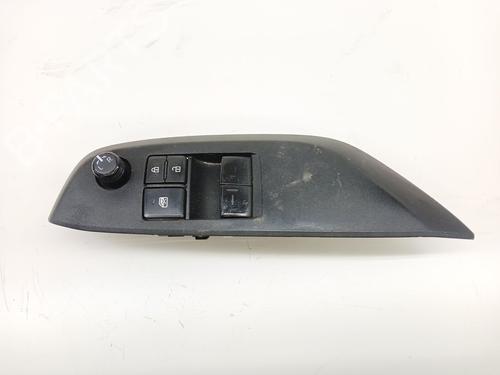 Used Left front window switch Left front window switch TOYOTA YARIS (_P21_, _PA1_, _PH1_) 1.5 (MXPA11) (125 hp) 34477166 34477166