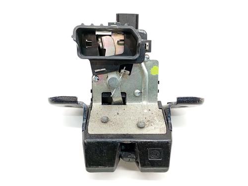 tailgate-lock-kia-stonic-yb-2017-35812993 main image