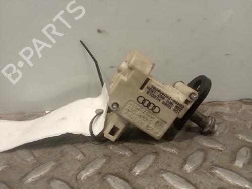 Used Fuel door actuator AUDI A4 B7 (8EC) [2004-2009]  10277267