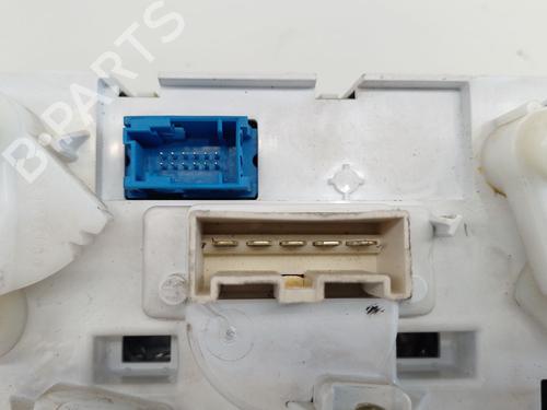 Climate control FIAT GRANDE PUNTO (199_) 1.3 D Multijet (199.AXD11, 199.AXD1A, 199.AXD1B,... | BP33461203I5 - Image 4