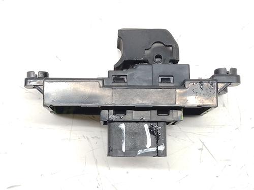 Left rear window switch HYUNDAI i30 (GD) 1.6 CRDi | BP29745631I29 