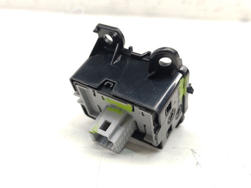 Switch RENAULT LAGUNA III (BT0/1) 2.0 dCi (BT01, BT08, BT09, BT0E, BT0K, BT12, BT1C, BT1D,... | BP31975653I30