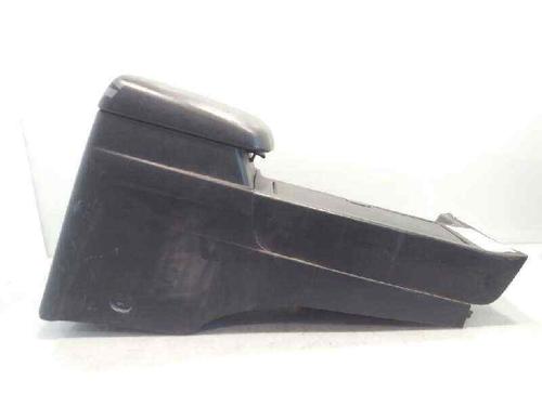 Used Armrest / Center console Armrest / Center console SUZUKI GRAND VITARA II (JT, TE, TD) 1.9 DDiS (JB419WD, JB419XD) (129 hp) 7154653 7154653