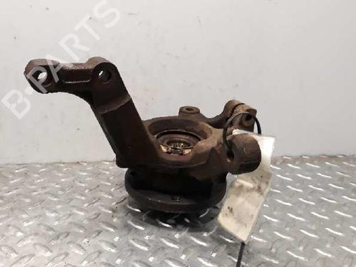 Used Left front steering knuckle NISSAN MICRA III (K12) [2002-2010]  3081656