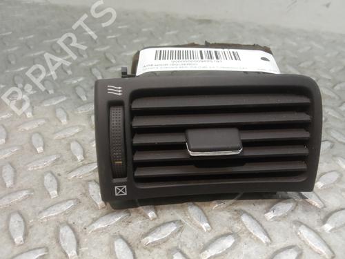 Used Air vent TOYOTA AVENSIS Saloon (_T25_) [2003-2009]  11674014