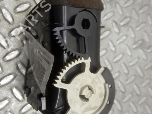 Air vent TOYOTA AVENSIS Saloon (_T25_) 2.0 D-4D (CDT250_, CDT250R) | BP11674077I21 