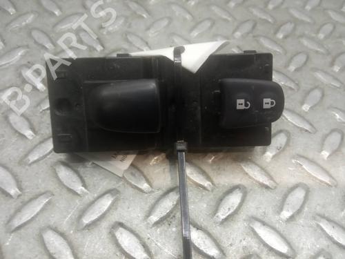 Used Right front window switch NISSAN MICRA V (K14) [2016-2025]  12560728