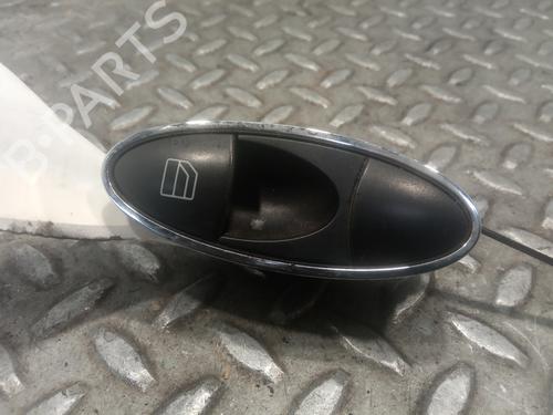 Used Right rear window switch MERCEDES-BENZ E-CLASS (W211) [2002-2009]  8247062