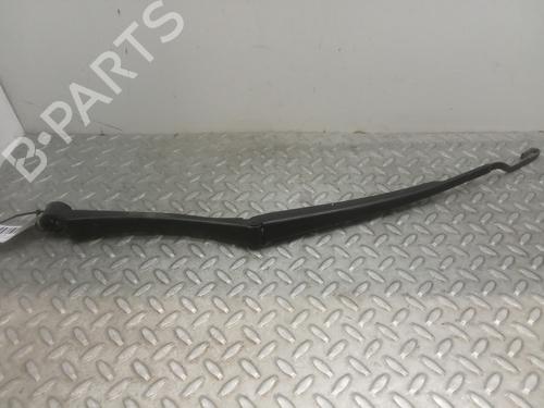 Used Front windshield wiper arm TOYOTA RAV 4 III (_A3_) [2005-2014]  10680131