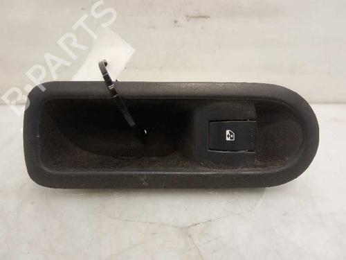 Used Right rear window switch RENAULT MEGANE II (BM0/1_, CM0/1_) [2001-2012]  4442592
