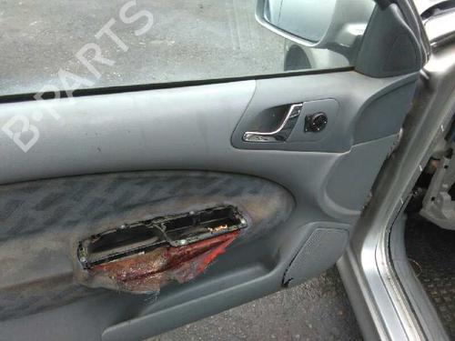 Right headlight SKODA OCTAVIA I (1U2) 1.9 TDI | BP3077261C29 