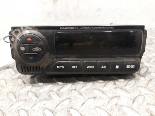 Used Climate control DAEWOO LEGANZA (KLAV) 2.0 16V (133 hp) 3044830