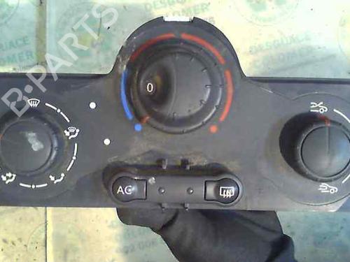 Used Climate control RENAULT CLIO III (BR0/1, CR0/1) [2005-2014]  3060662