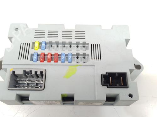fuse-box-land-rover-discovery-sport-l550-2014-32264561 main image