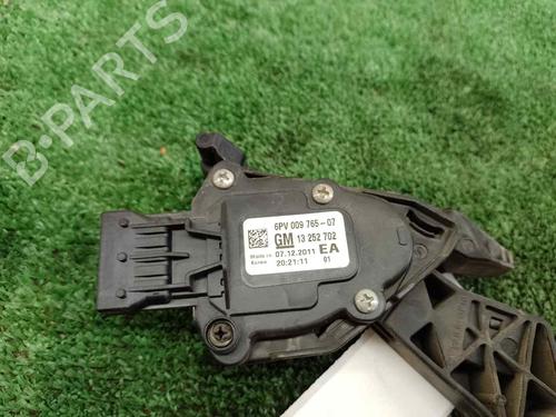 Pedal CHEVROLET CRUZE Hatchback (J305) 2.0 CDI | BP17632233I4 