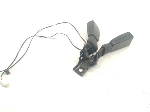 Używane Klamra pasa bezpieczeństwa CITROËN C4 CACTUS 1.5 BlueHDi 100 (102 hp) 30129700