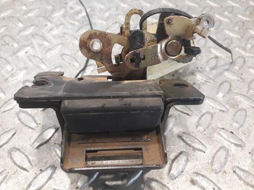 Tailgate lock KIA SORENTO I (JC)  | BP3067297C101 