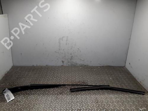 Used Front windshield wiper arm LAND ROVER FREELANDER 2 (L359) [2006-2015]  15664981