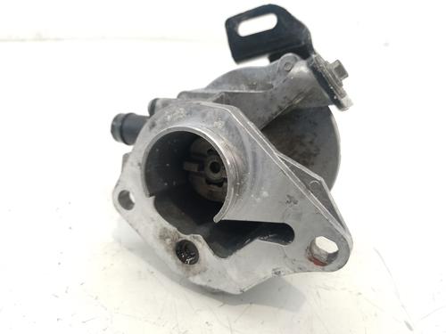 Used Vacuum pump NISSAN NV200 / EVALIA Bus 1.5 dCi 85 (M20, M20M, M20K, M20KK) (86 hp) 24105913