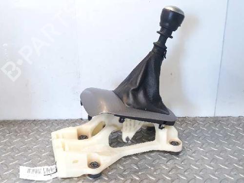 Used Gear lever KIA MAGENTIS II (MG) 2.0 CRDi (140 hp) 7462068