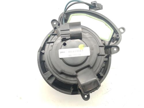 Ventilator motor RENAULT MEGANE IV Hatchback (B9A/M/N_) 1.5 dCi 110 (B9A3) | BP30274089M62