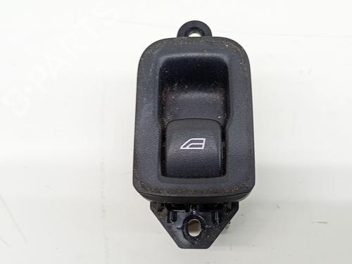 Used Right rear window switch Right rear window switch 39240863 39240863