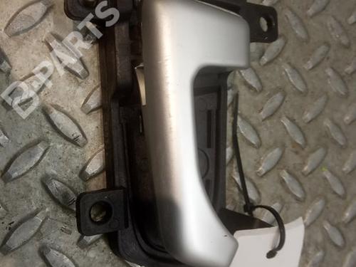 front-left-interior-door-handle-kia-sportage-iii-sl-16-gdi-2009-2010-2011-2012-2013-2014-2015-2016-2017-9105873 main image