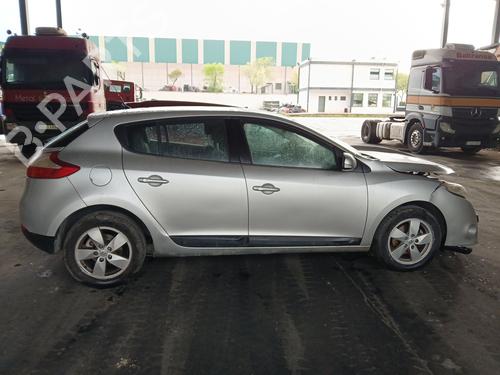 Venstre foran invendig håndtak RENAULT MEGANE III Hatchback (BZ0/1_, B3_)  | BP25872586I13 
