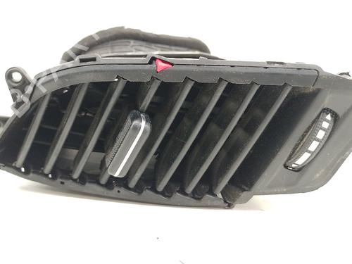 Used Air vent HYUNDAI i30 (GD) 1.6 CRDi (110 hp) 29638265