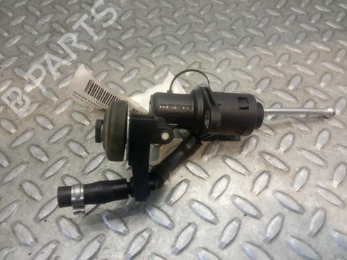 Used Clutch slave cylinder AUDI A4 B7 (8EC) 2.0 TDI (170 hp) 14228787