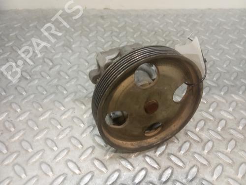 Used Steering pump FORD FIESTA V (JH_, JD_) 1.4 TDCi (68 hp) 10507859