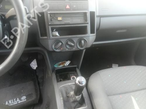 Front right lock VW POLO (9N_, 9A_) 1.2 12V | BP12523414C97 