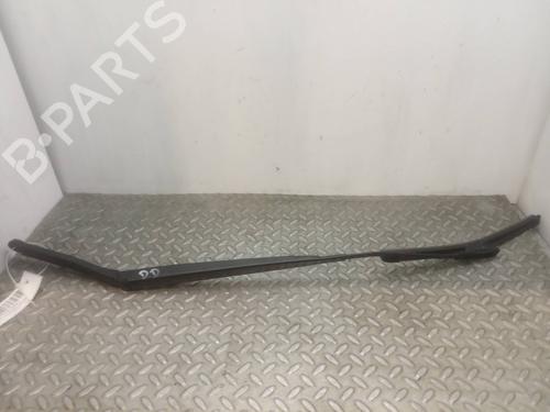 Used Front windshield wiper arm RENAULT CLIO IV (BH_) [2012-2021]  12523060