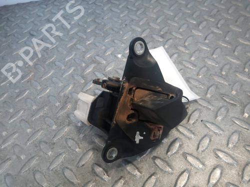 Used Tailgate handle RENAULT CLIO II (BB_, CB_) 1.5 dCi (B/CB08) (82 hp) 13312565
