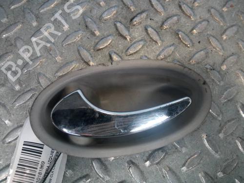 Venstre fortil invendig håndtag MERCEDES-BENZ CLK (C209) CLK 270 CDI (209.316) (170 hp) 13621246