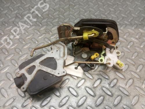 Used Rear right lock HYUNDAI TRAJET (FO) 2.0 (136 hp) 9540987