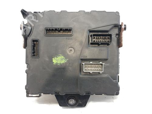 Used Fuse box RENAULT KANGOO Express (FW0/1_) 1.5 dCi 90 (FW0G, FW05, FW08, FW11) (90 hp) 26217758