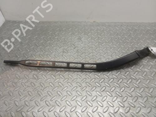 Used Front windshield wiper arm SEAT ALTEA XL (5P5, 5P8) 1.6 TDI (105 hp) 9506205