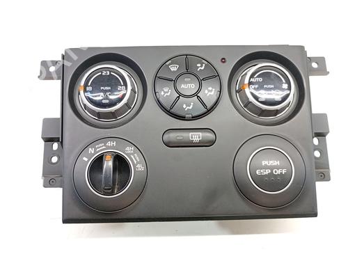 Commande Chauffage Commande Chauffage SUZUKI GRAND VITARA II (JT, TE, TD) 1.9 DDiS All-wheel Drive (JT419, TD44, JB419WD, JB419XD,... (129 hp) 39589248 39589248