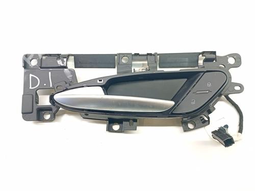Used Front left interior door handle Front left interior door handle 39170675 39170675